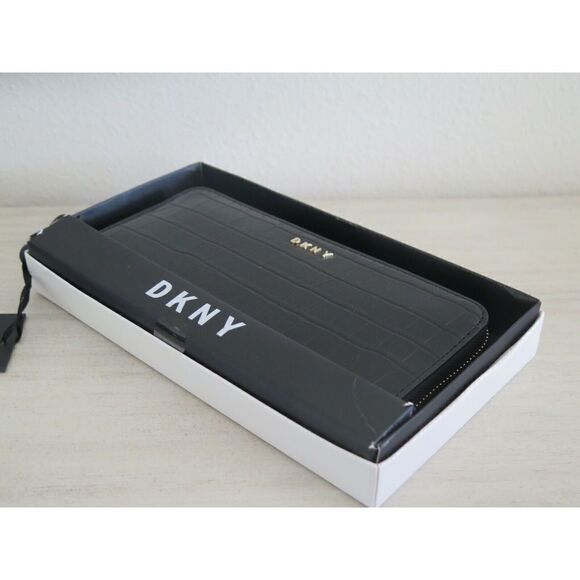 DKNY Black Croc Embossed PU Leather Vela Large Zip Around Wallet $128 - Picture 2 of 12